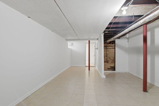 334 Sea St, Quincy, MA 02169