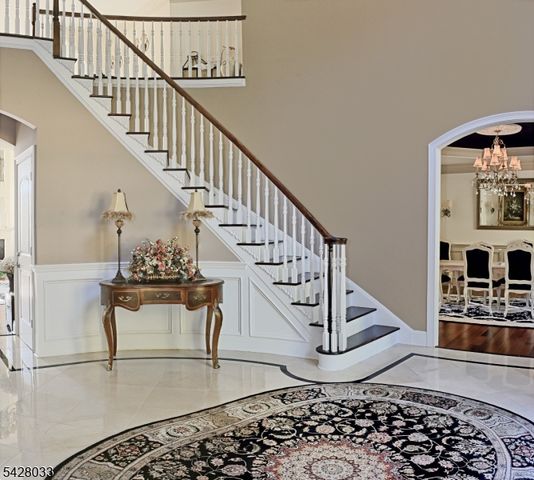 2 Chilton Rd, Chester Twp., NJ 07930