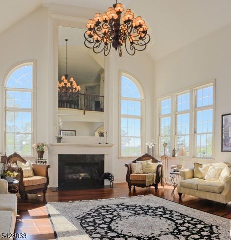 2 Chilton Rd, Chester Twp., NJ 07930