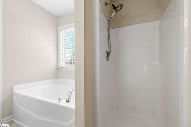 104 Tarpon Court, Fountain Inn, SC 29644