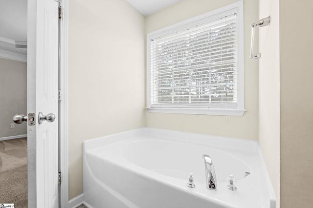 104 Tarpon Court, Fountain Inn, SC 29644