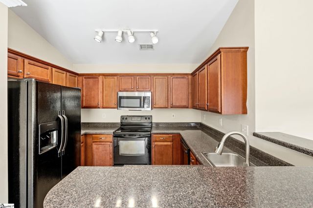 104 Tarpon Court, Fountain Inn, SC 29644