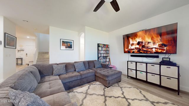 269 S 165th Drive, Goodyear, AZ 85338