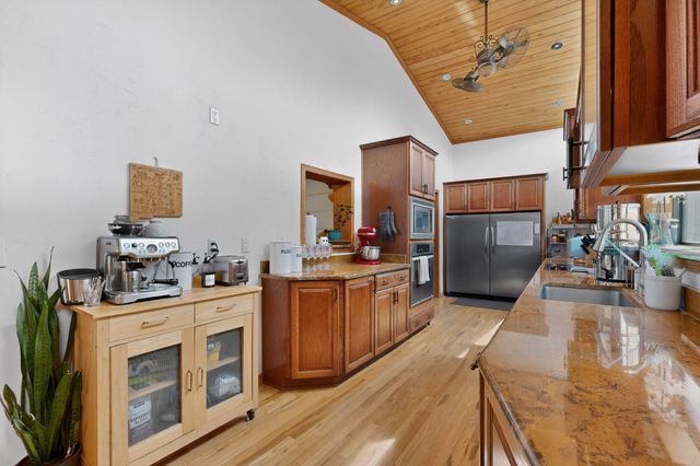 2115 Hollywood Avenue NW, Albuquerque, NM 87104