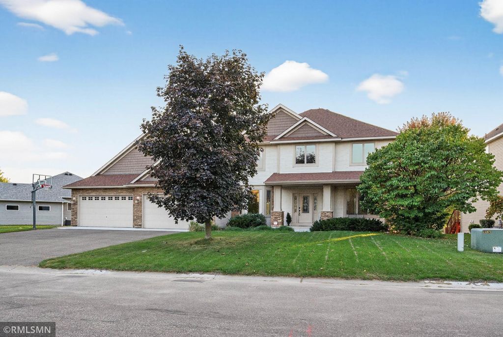 10803 Jersey Drive N, Brooklyn Park, MN 55445