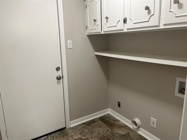 2424 W Houston Street, Sherman, TX 75092