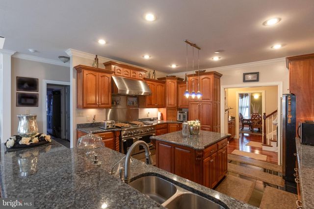 171 MANHASSET DR, Port Matilda, PA 16870