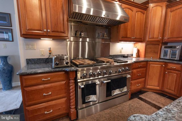 171 MANHASSET DR, Port Matilda, PA 16870