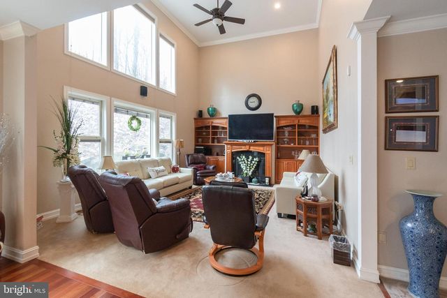 171 MANHASSET DR, Port Matilda, PA 16870