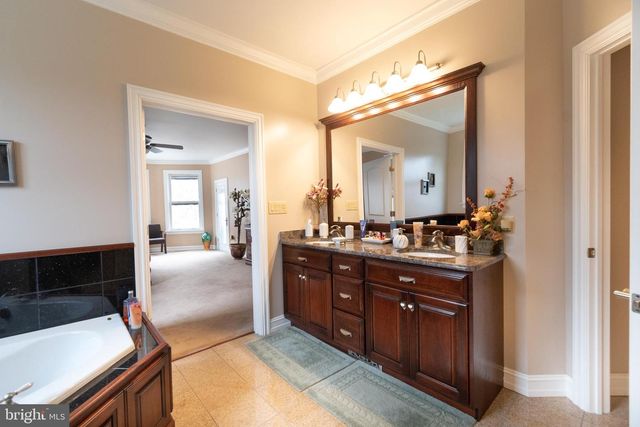 171 MANHASSET DR, Port Matilda, PA 16870