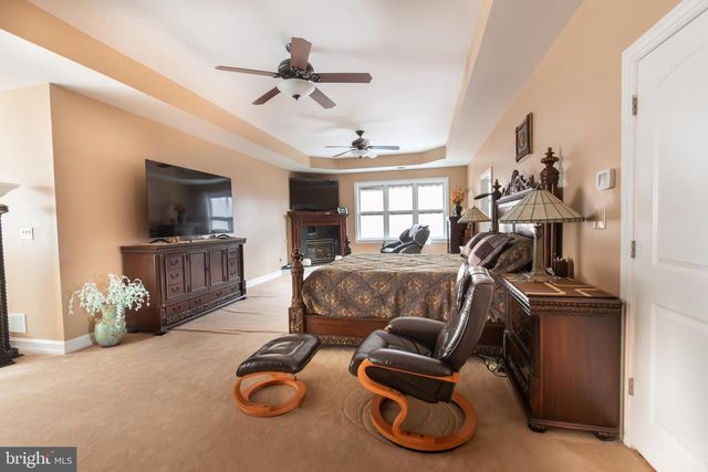 171 MANHASSET DR, Port Matilda, PA 16870