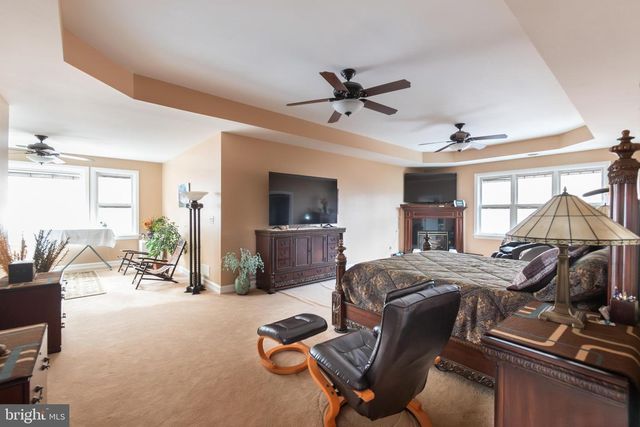 171 MANHASSET DR, Port Matilda, PA 16870