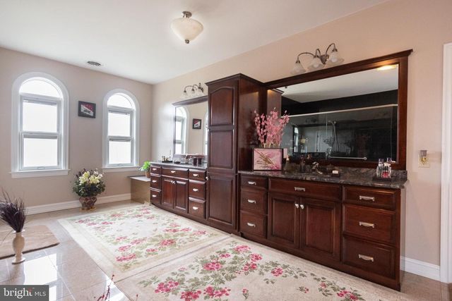 171 MANHASSET DR, Port Matilda, PA 16870