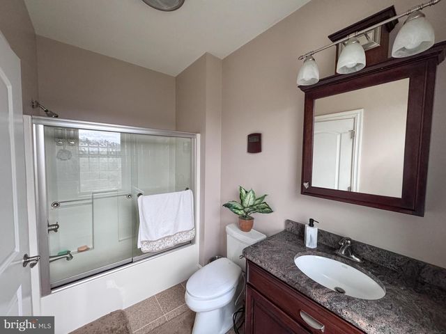 171 MANHASSET DR, Port Matilda, PA 16870