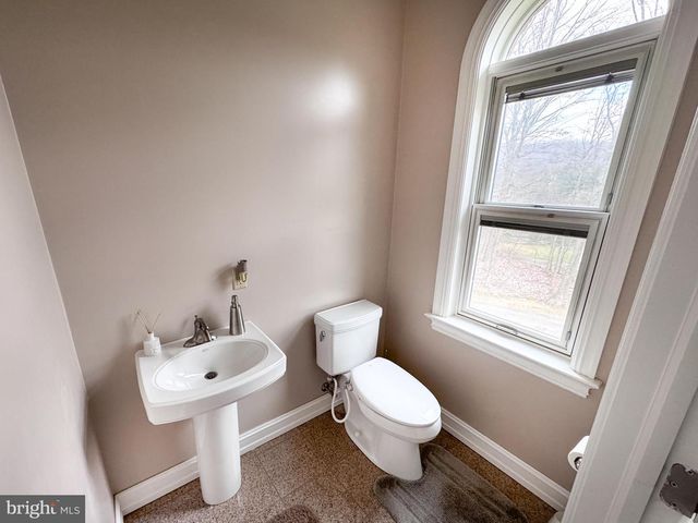 171 MANHASSET DR, Port Matilda, PA 16870