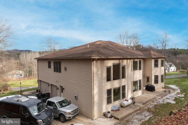 171 MANHASSET DR, Port Matilda, PA 16870