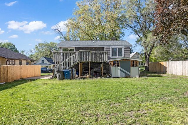 518 Maxwelton Drive, Des Moines, IA 50315