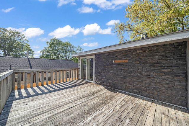 518 Maxwelton Drive, Des Moines, IA 50315