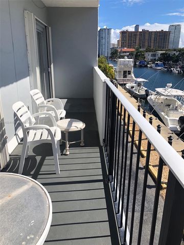 3642 NE 171st St 203, North Miami Beach, FL 33160