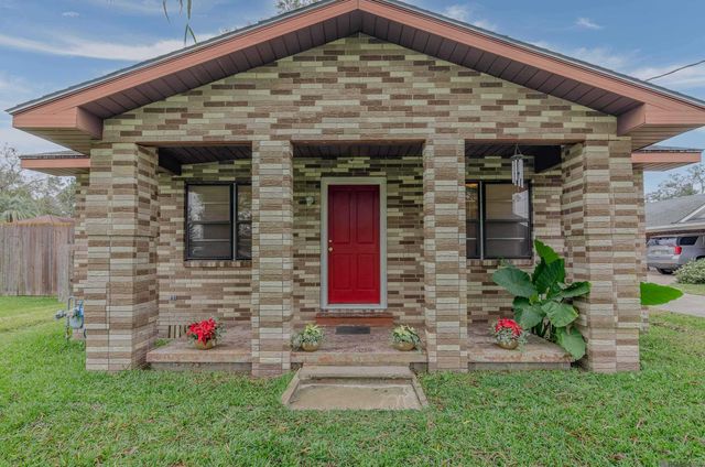 53580 Ware St, White Castle, LA 70788