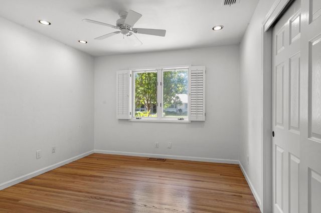 120 Clunie Dr, Sacramento, CA 95864