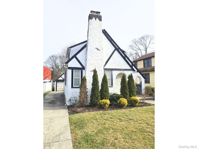 1583 Irving Street, Baldwin, NY 11510