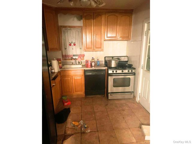 1583 Irving Street, Baldwin, NY 11510