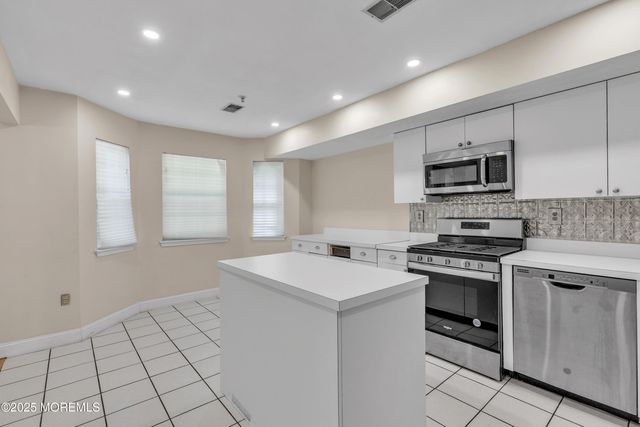 2106 Grassy Hollow Drive, Toms River, NJ 08755