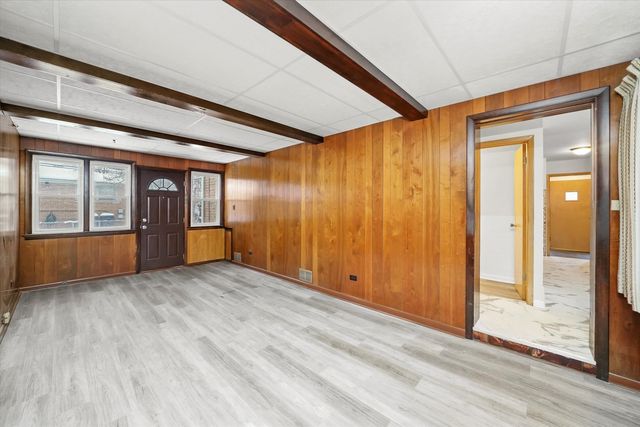 16049 Minerva Avenue, South Holland, IL 60473