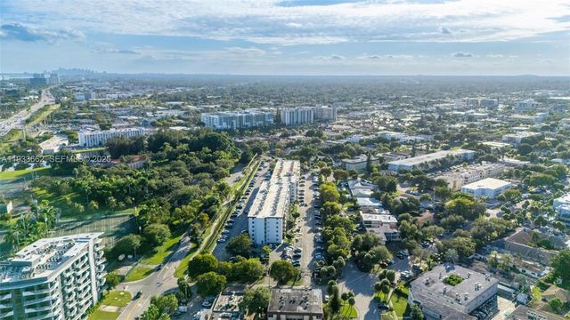 16851 NE 23rd Ave A308, North Miami Beach, FL 33160