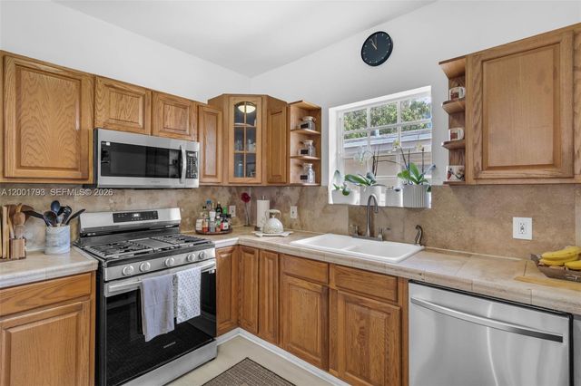 7611 NW 3rd Ave, Miami, FL 33150