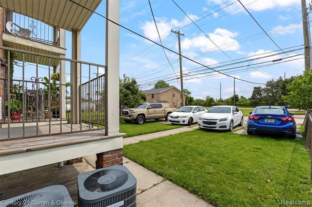6022-6028 Appoline, Dearborn, MI 48126