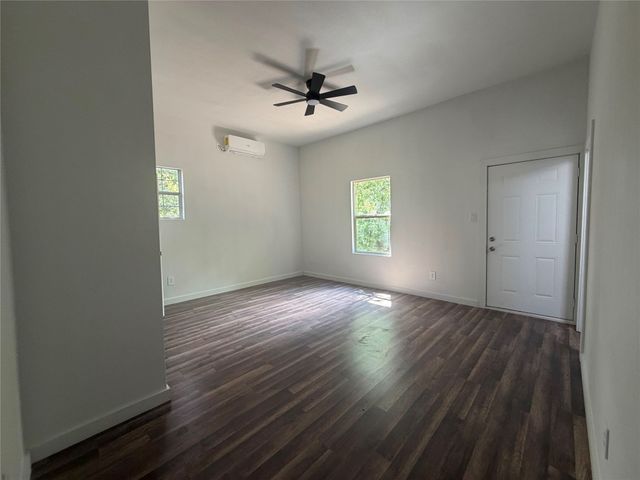 2910 Birmingham Avenue, Dallas, TX 75215