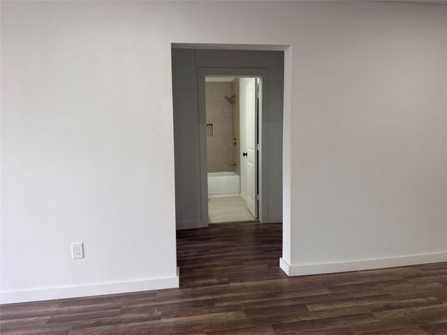 2910 Birmingham Avenue, Dallas, TX 75215