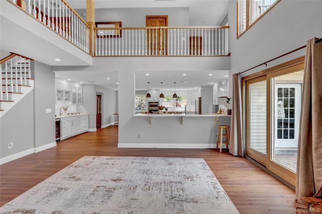 26 Peachtree Lane, Mount Sinai, NY 11766