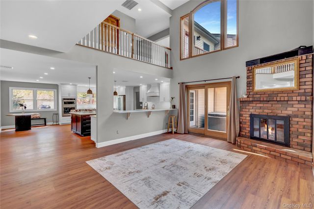 26 Peachtree Lane, Mount Sinai, NY 11766