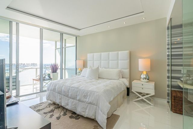 1100 Biscayne Blvd 4103, Miami, FL 33132