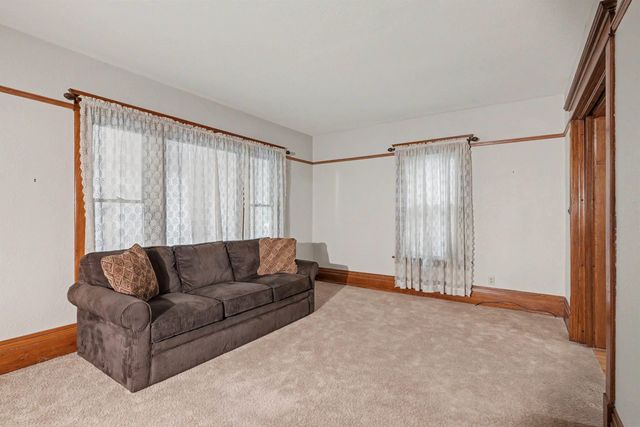 1117 State Street, Cedar Falls, IA 50613