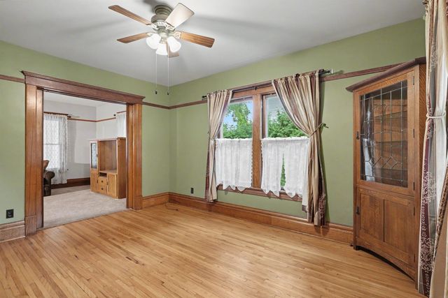 1117 State Street, Cedar Falls, IA 50613