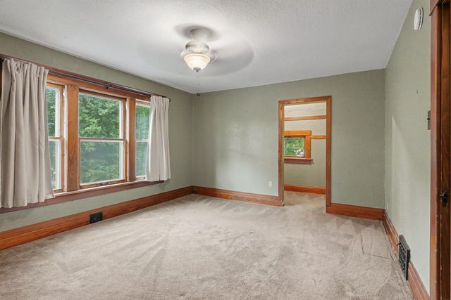 1117 State Street, Cedar Falls, IA 50613
