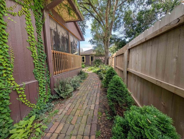 1117 State Street, Cedar Falls, IA 50613