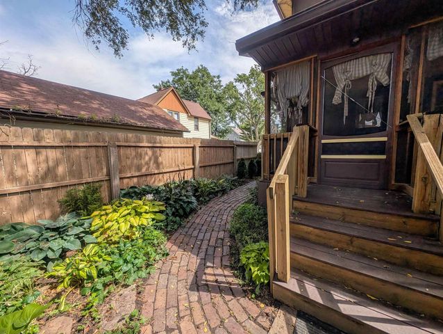1117 State Street, Cedar Falls, IA 50613