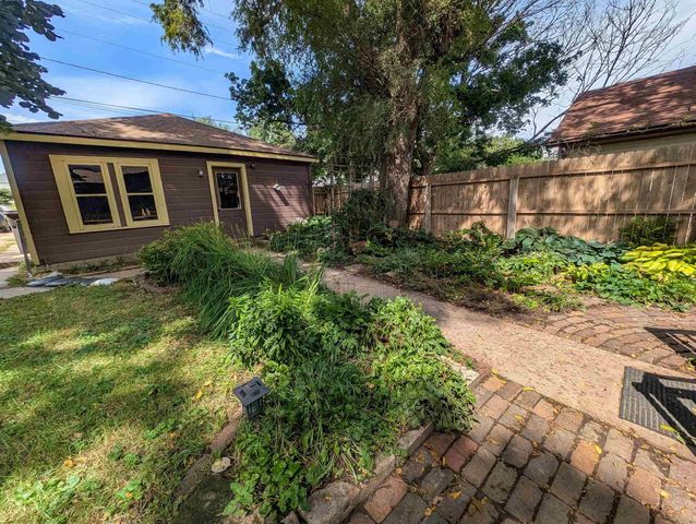 1117 State Street, Cedar Falls, IA 50613
