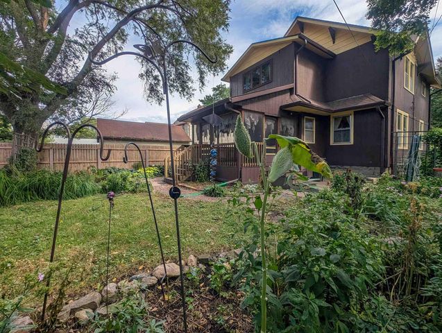 1117 State Street, Cedar Falls, IA 50613