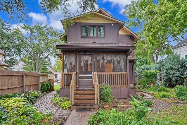 1117 State Street, Cedar Falls, IA 50613