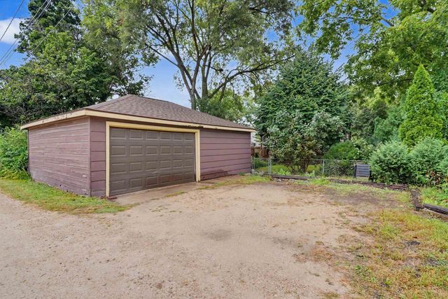 1117 State Street, Cedar Falls, IA 50613