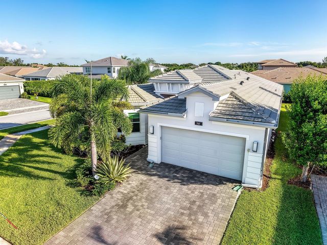 7887 Waterford Isles Lane, Delray Beach, FL 33446