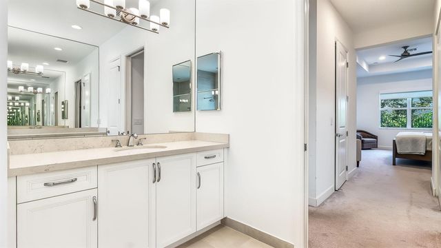 7887 Waterford Isles Lane, Delray Beach, FL 33446