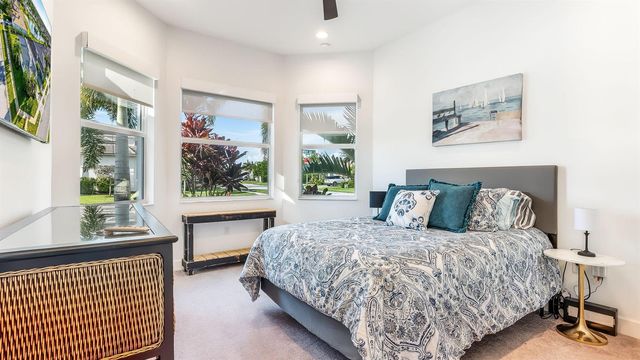 7887 Waterford Isles Lane, Delray Beach, FL 33446