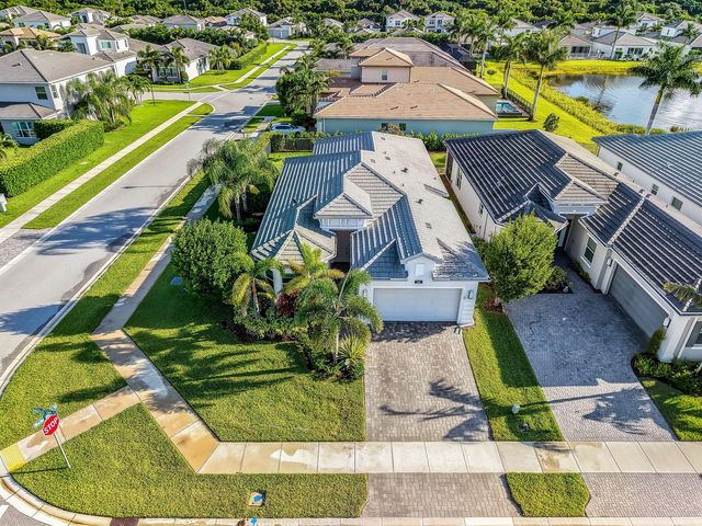 7887 Waterford Isles Lane, Delray Beach, FL 33446